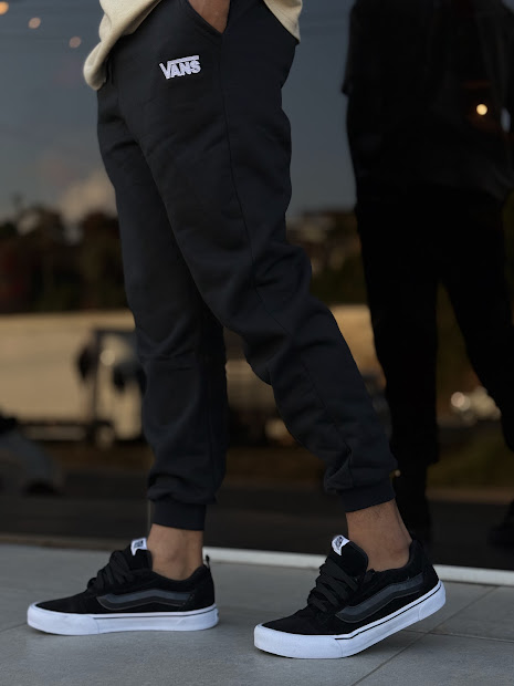 Calça Moletom Vans - PRETA